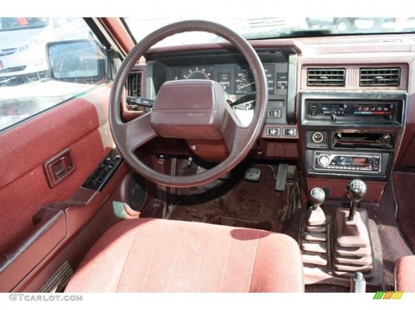 Nissan Pathfinder 1992 #4