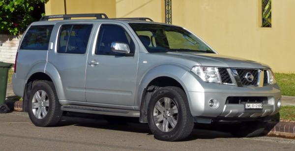 Nissan Pathfinder 2010 #4