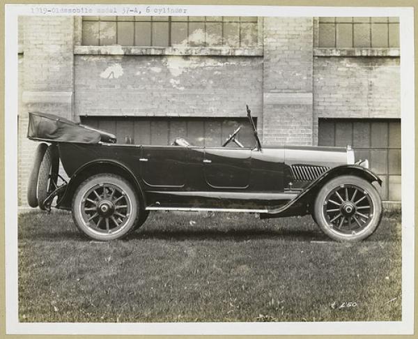 Oldsmobile Model 37 1921 #3