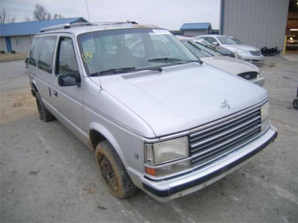 Plymouth Voyager 1988 #4