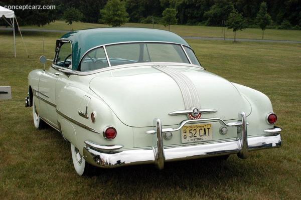 Pontiac Deluxe 1952 #3