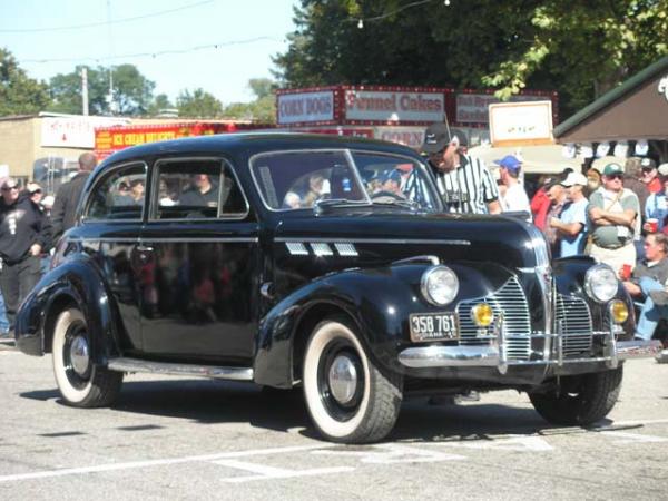 Pontiac Deluxe 28 1940 #2