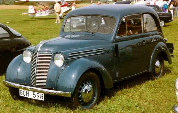 1946 Renault Juvaquatre