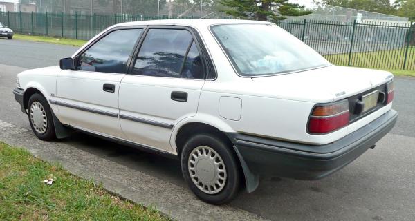 Toyota Corolla 1989 #3
