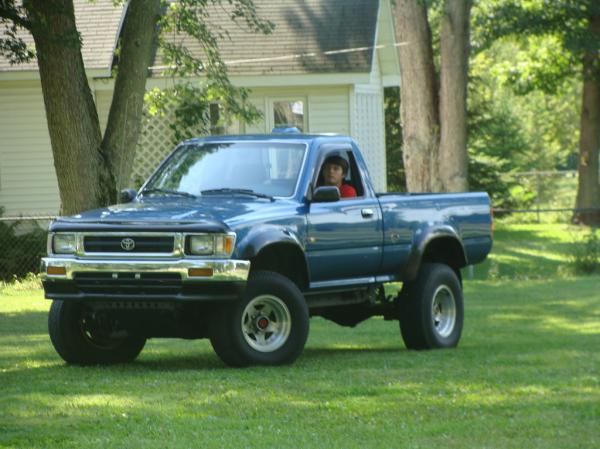 Toyota Pickup 1994 #3