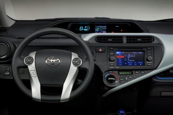 Toyota Prius c 2014 #5
