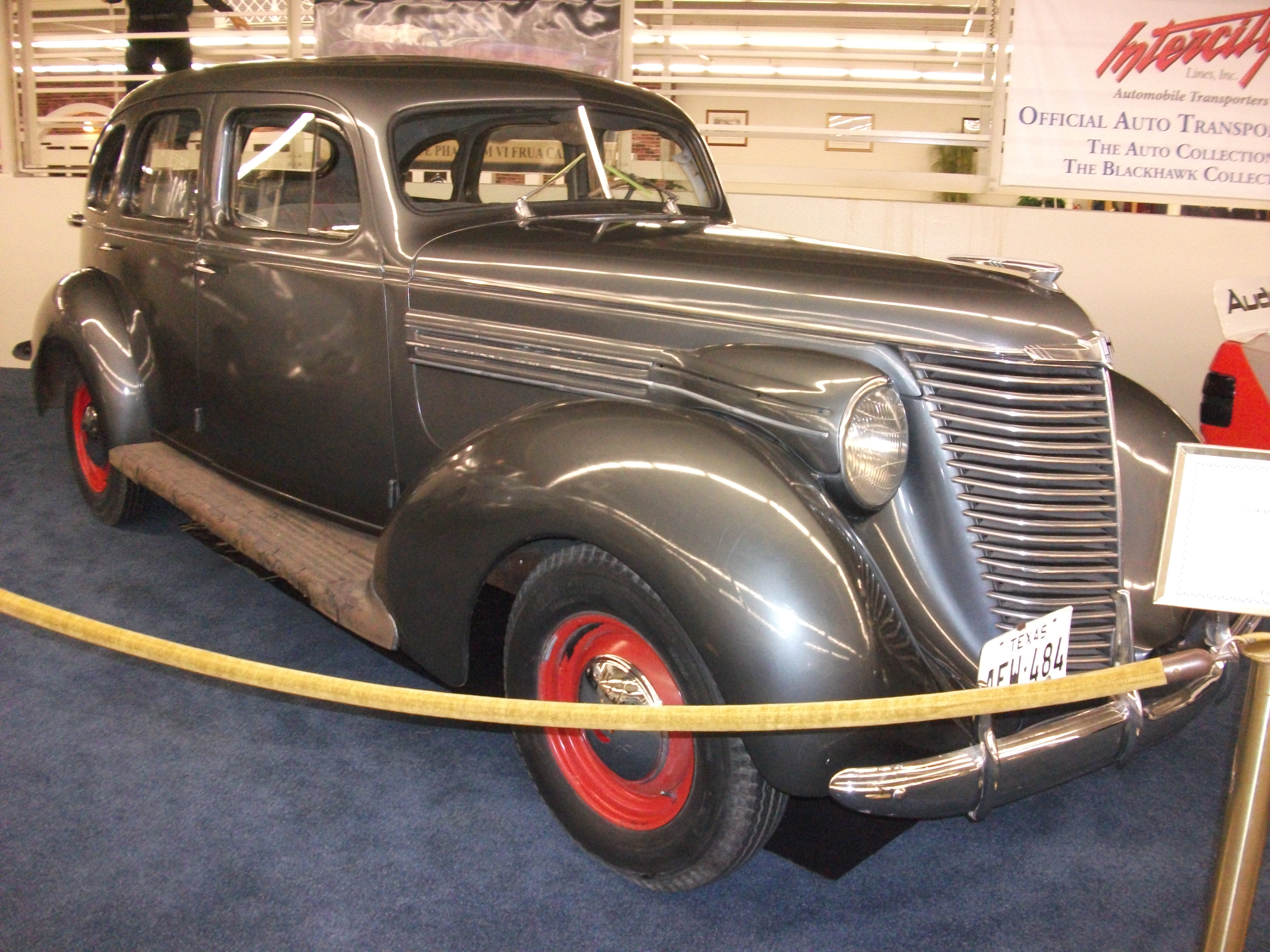 1938 Series 822-E #8