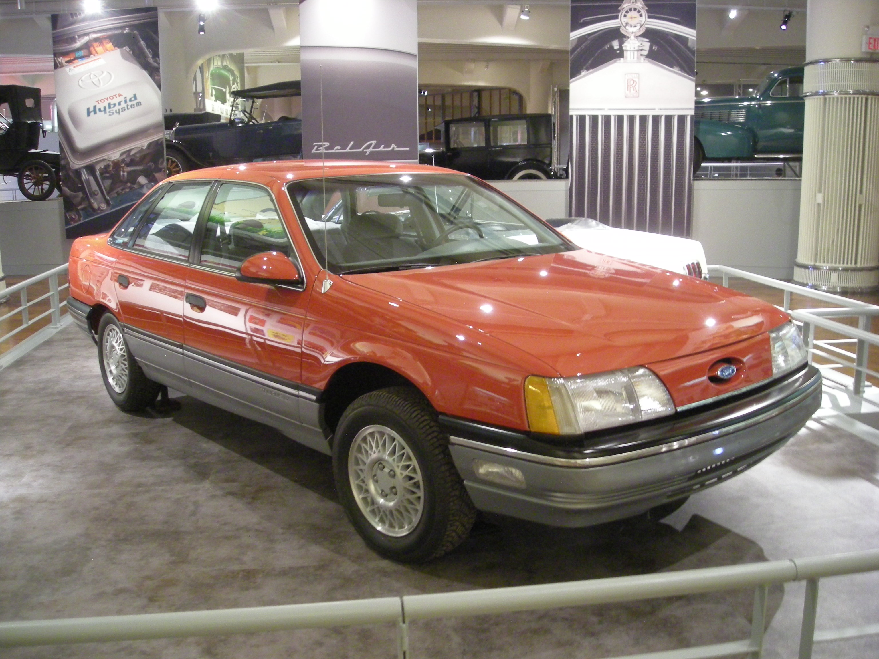 Ford fwd. Ford Taurus 1986. Ford Taurus LX 1986. Ford Taurus 1985. Форд Таурус 1986 года.