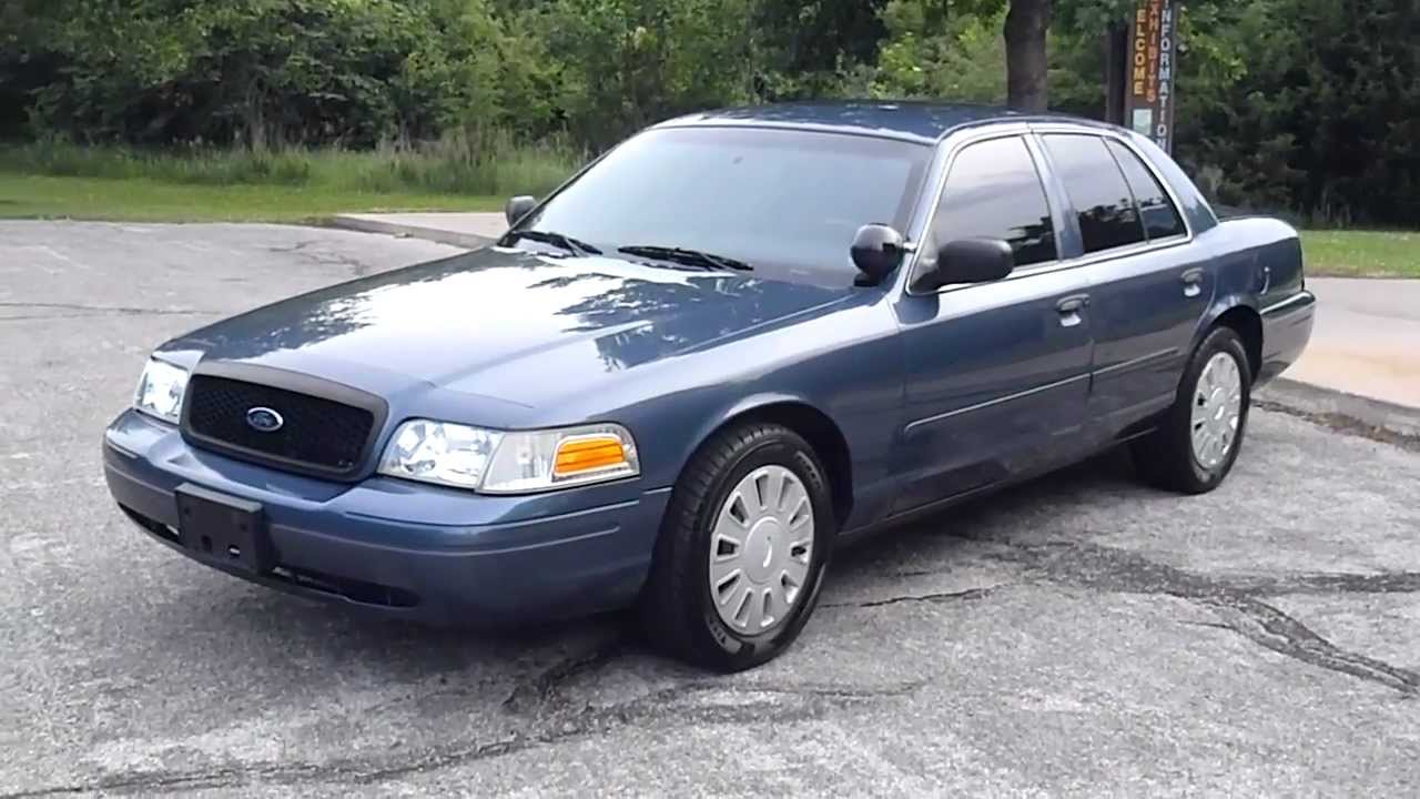 Ford Crown Victoria #12