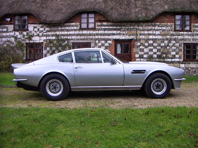 Aston Martin V-8 1974 #3