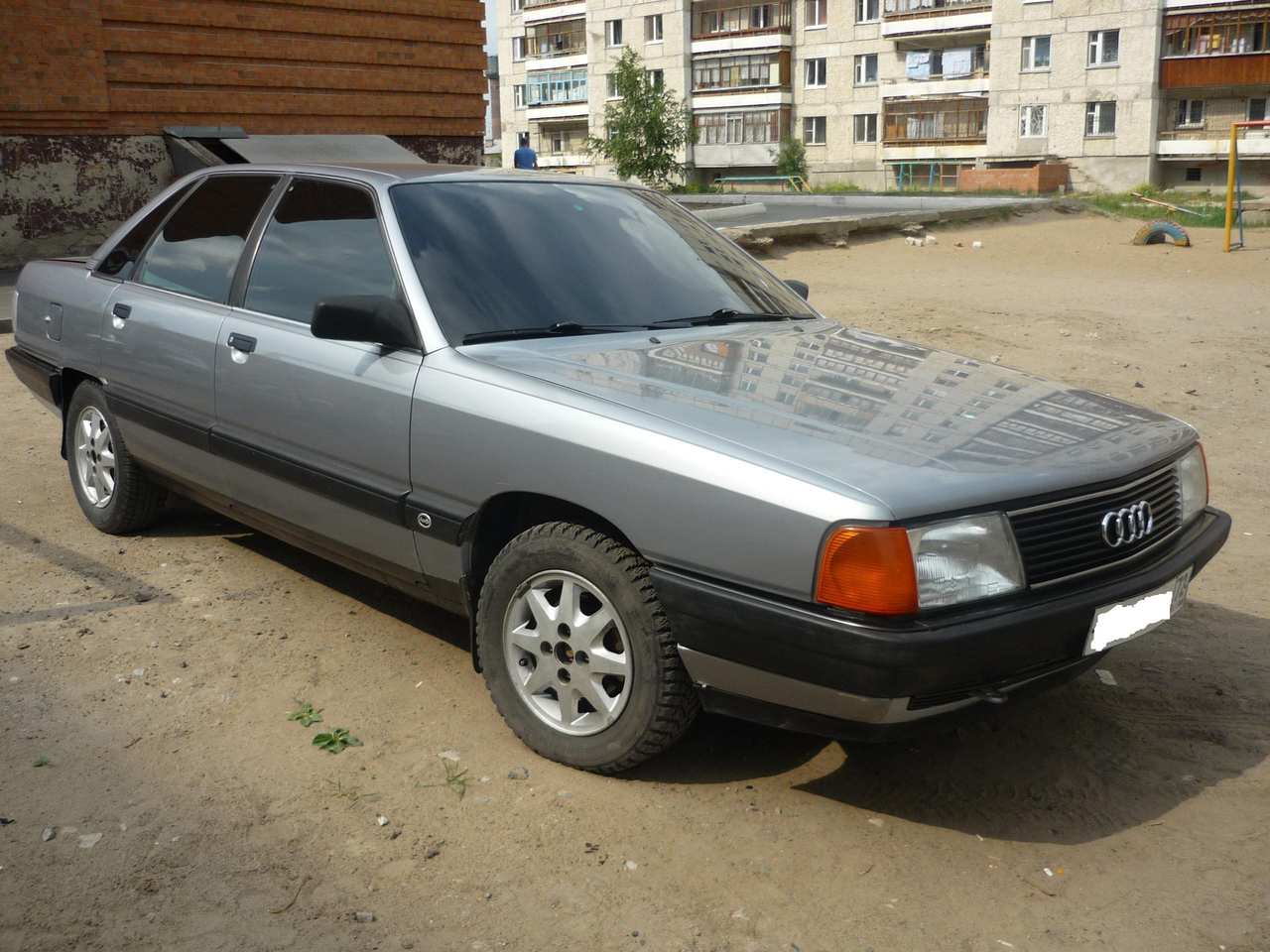 Audi 100 1989 #9