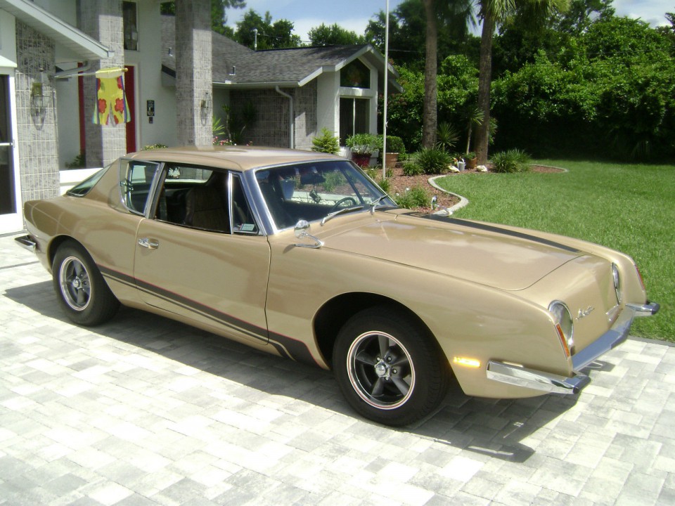 Avanti Motors Avanti II 1972 #5