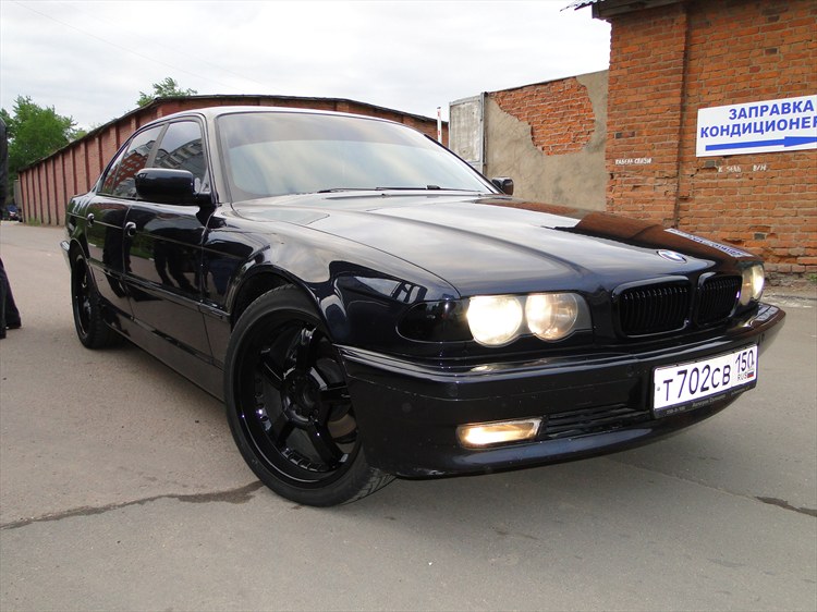 BMW 7 Series 2000 #8