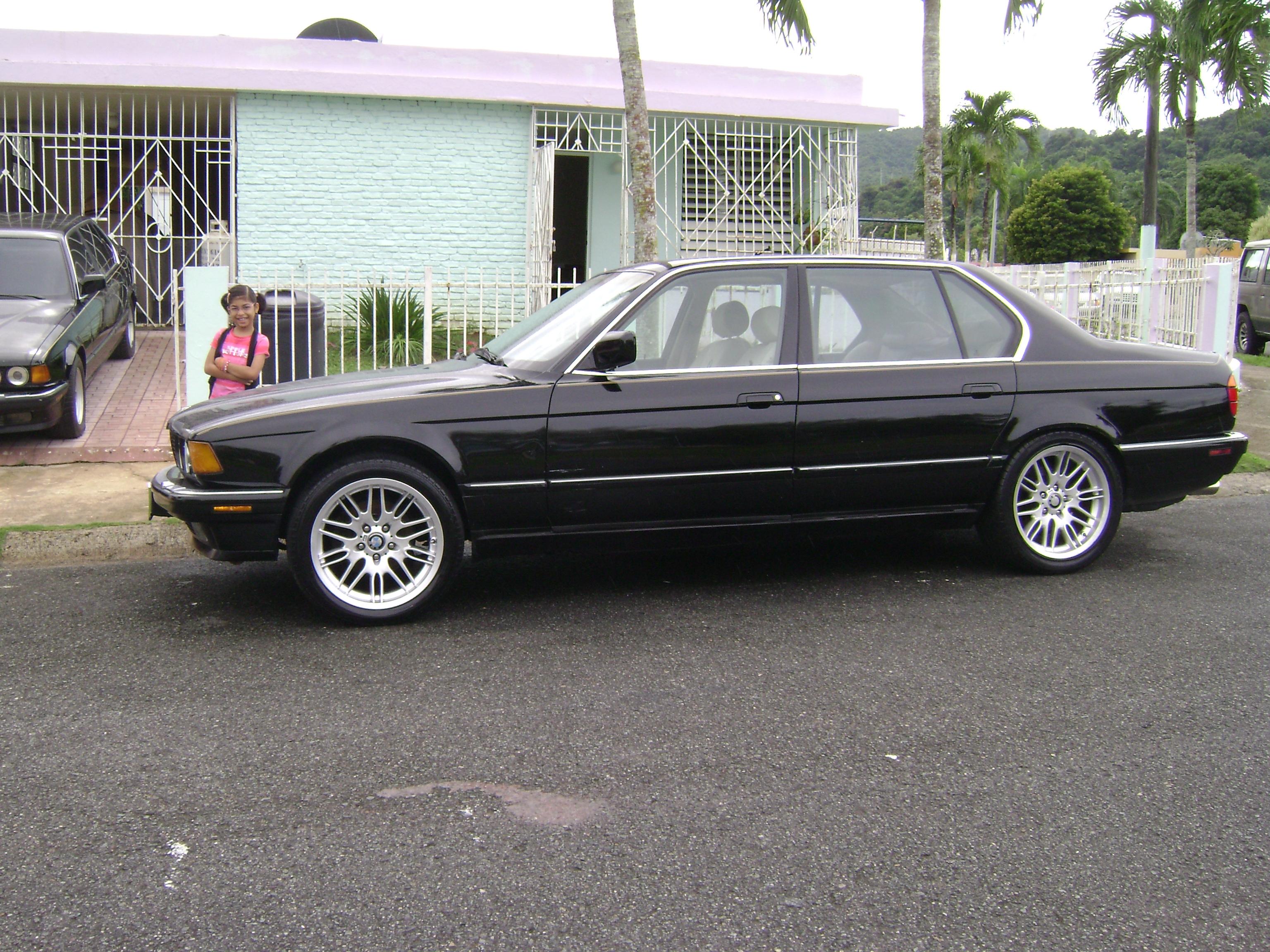 BMW 7 Series 735iL #33