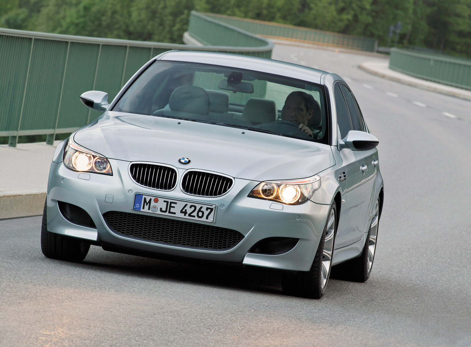 BMW M5 2010 #4