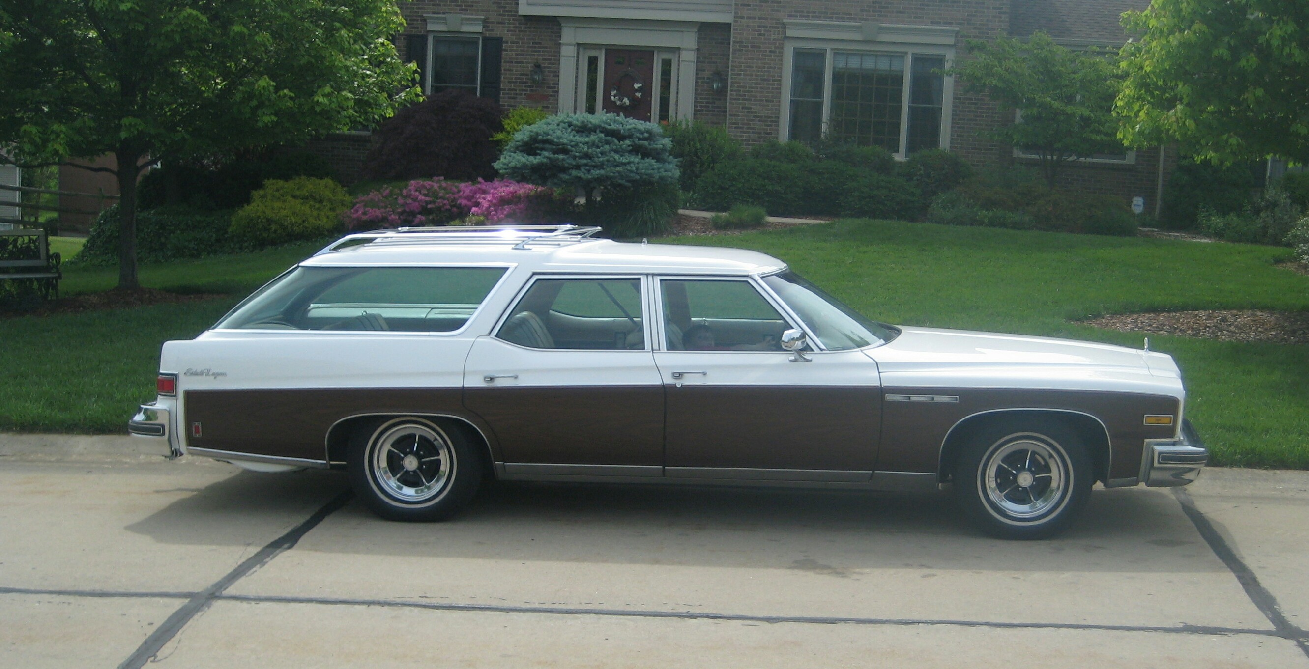 Buick Estate Wagon 1975 #16