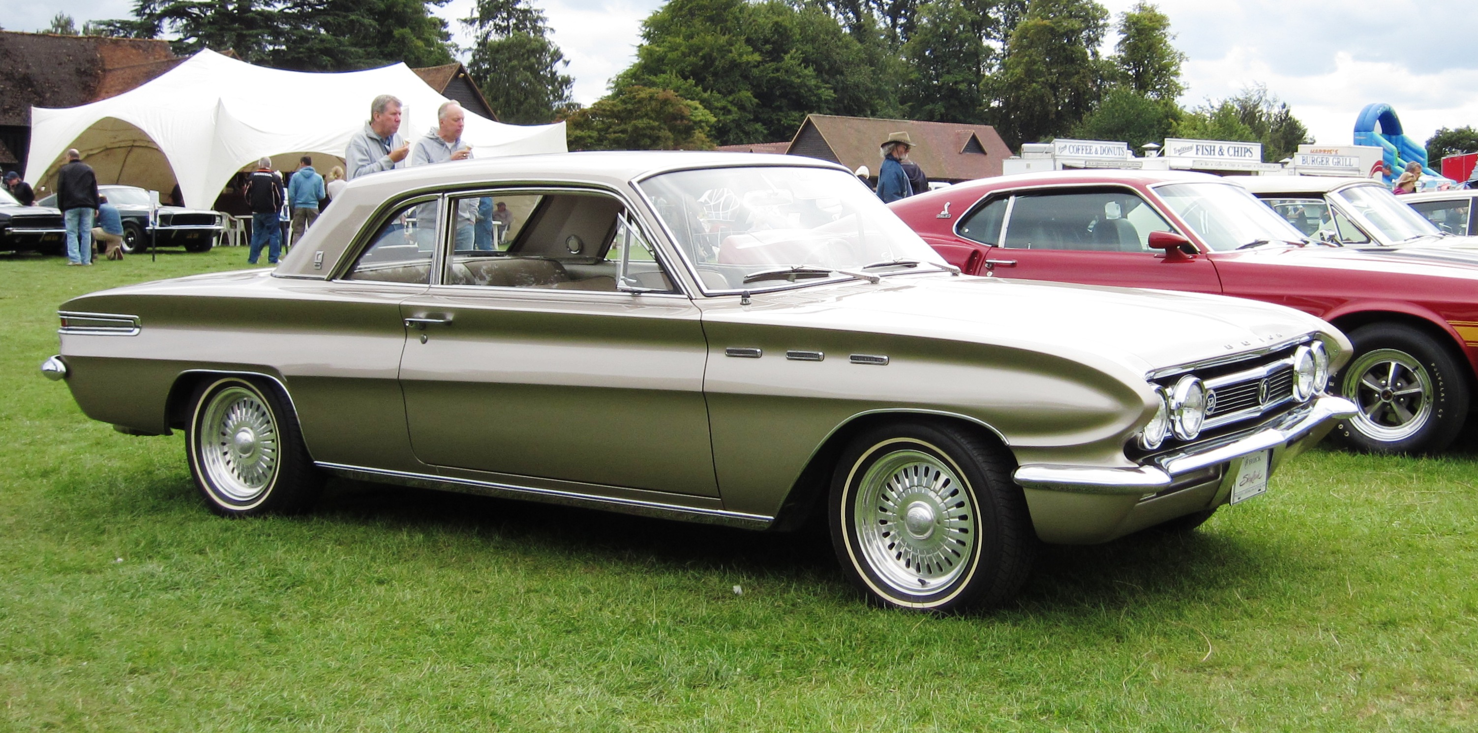 Buick Special 1961 #1