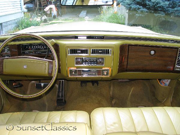 Cadillac DeVille 1977 #14