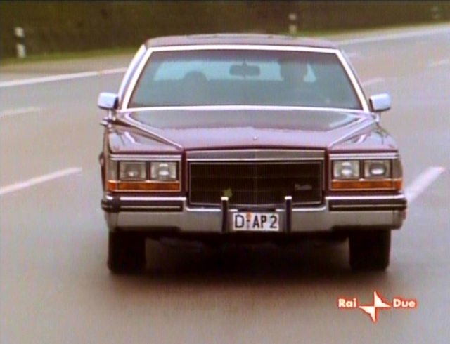 Cadillac Fleetwood 1982 #7