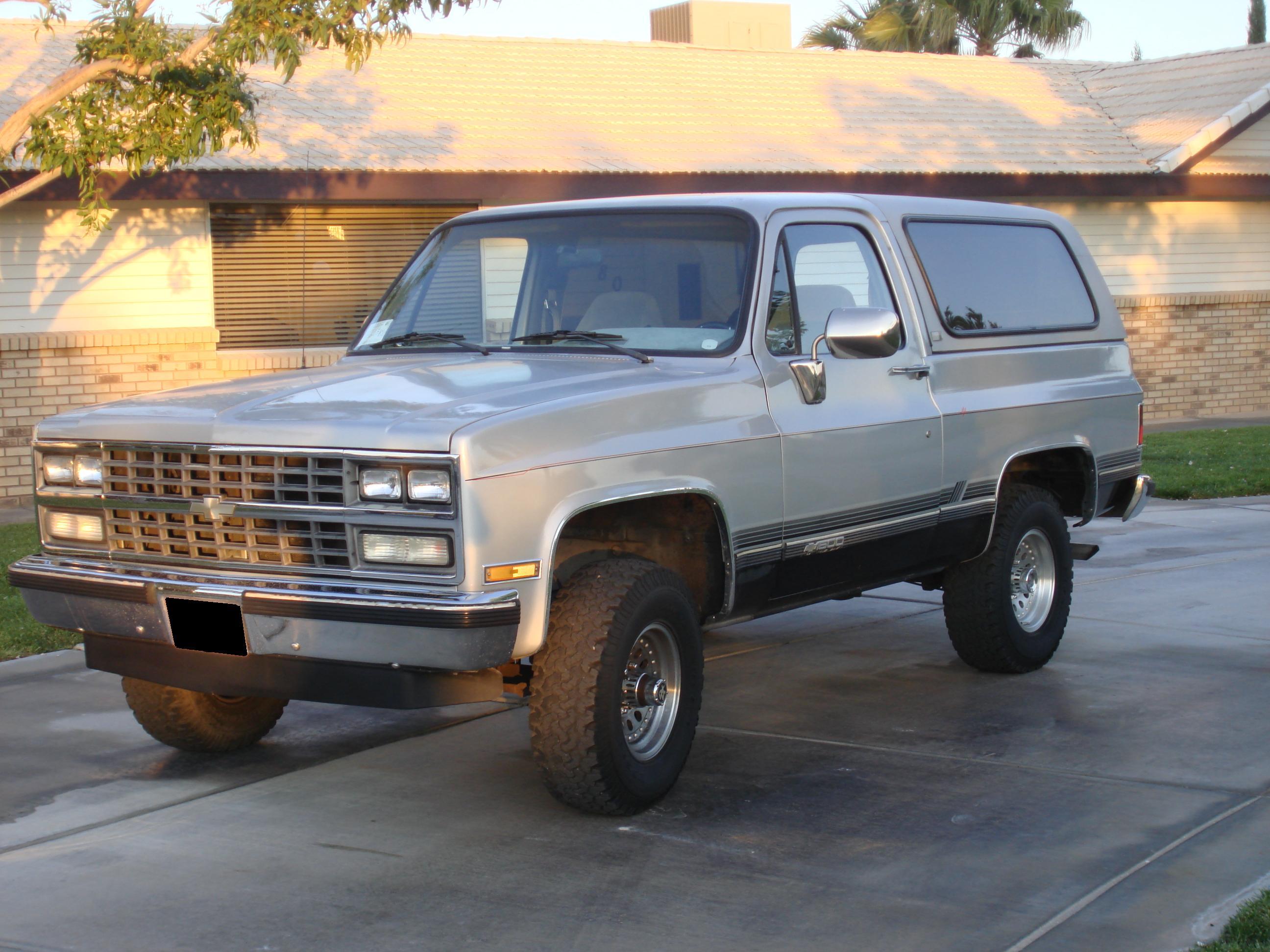 1996 chevy k255 fan runs only on high