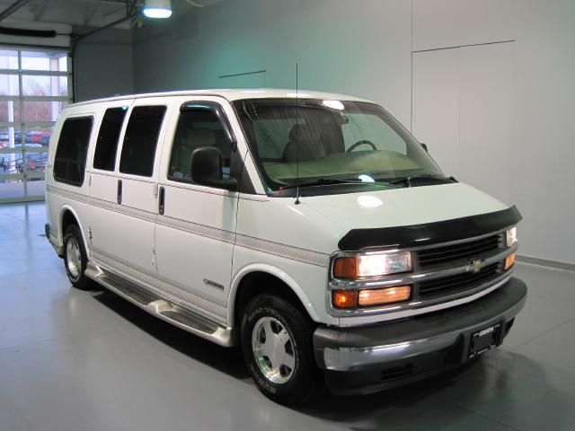 Chevrolet Express 2002 #9