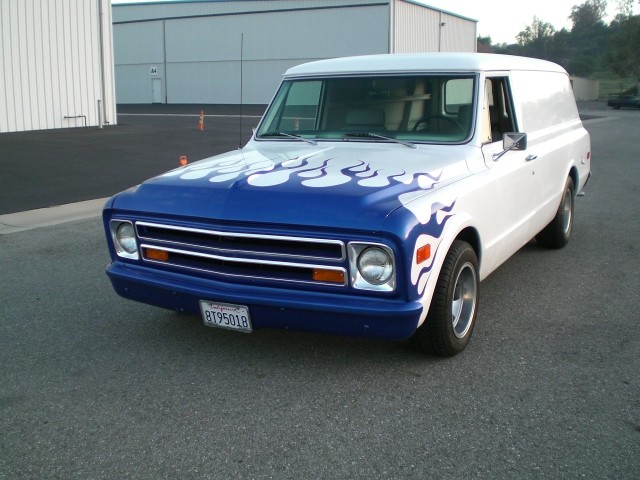 Chevrolet Panel 1968 #1
