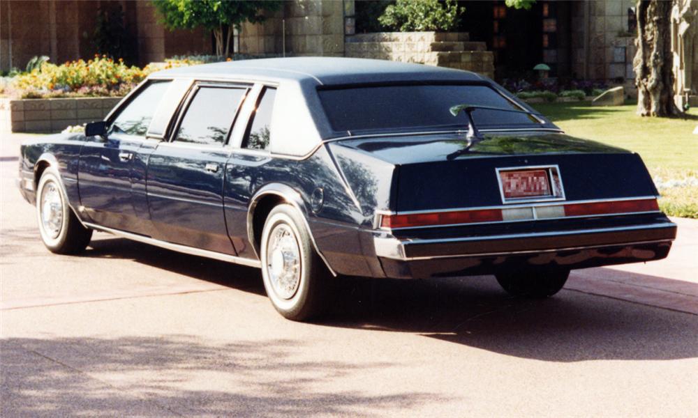 Chrysler Imperial 1981 #12