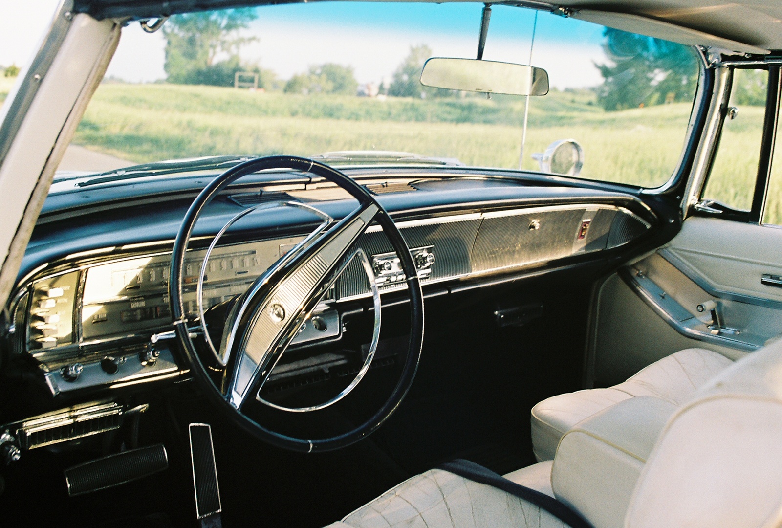 Chrysler Imperial 1990 #12
