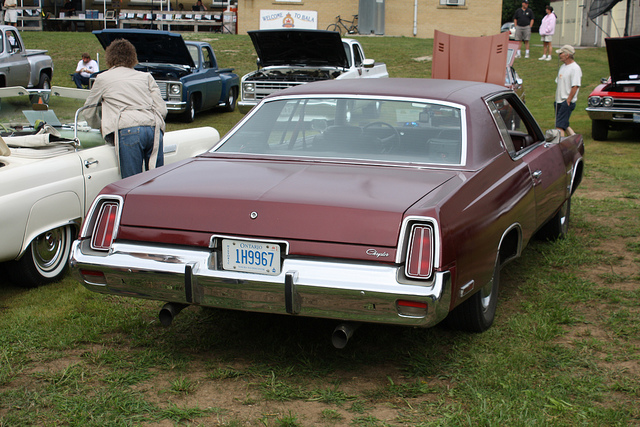 Chrysler Newport 1975 #10