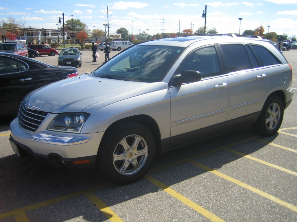 Chrysler Pacifica Touring #17