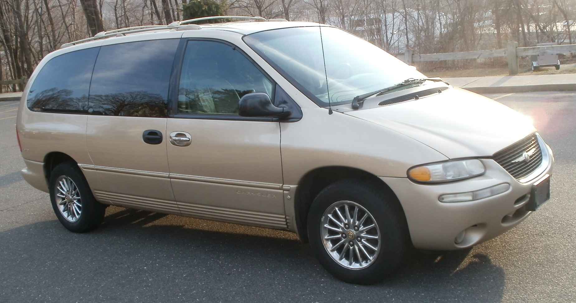 Chrysler Town Country 1999