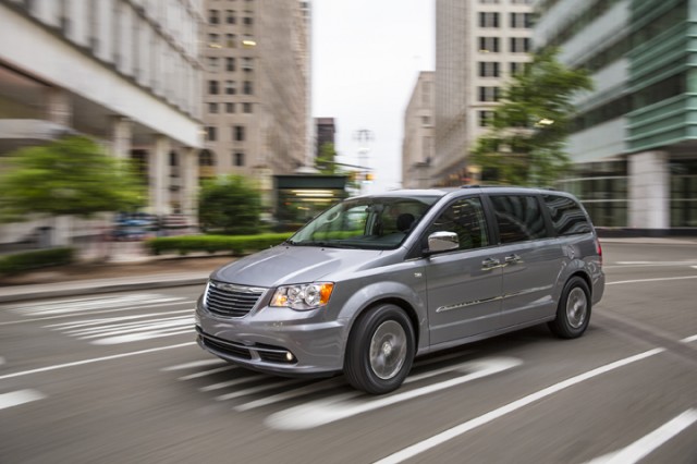 Chrysler Town and Country #6