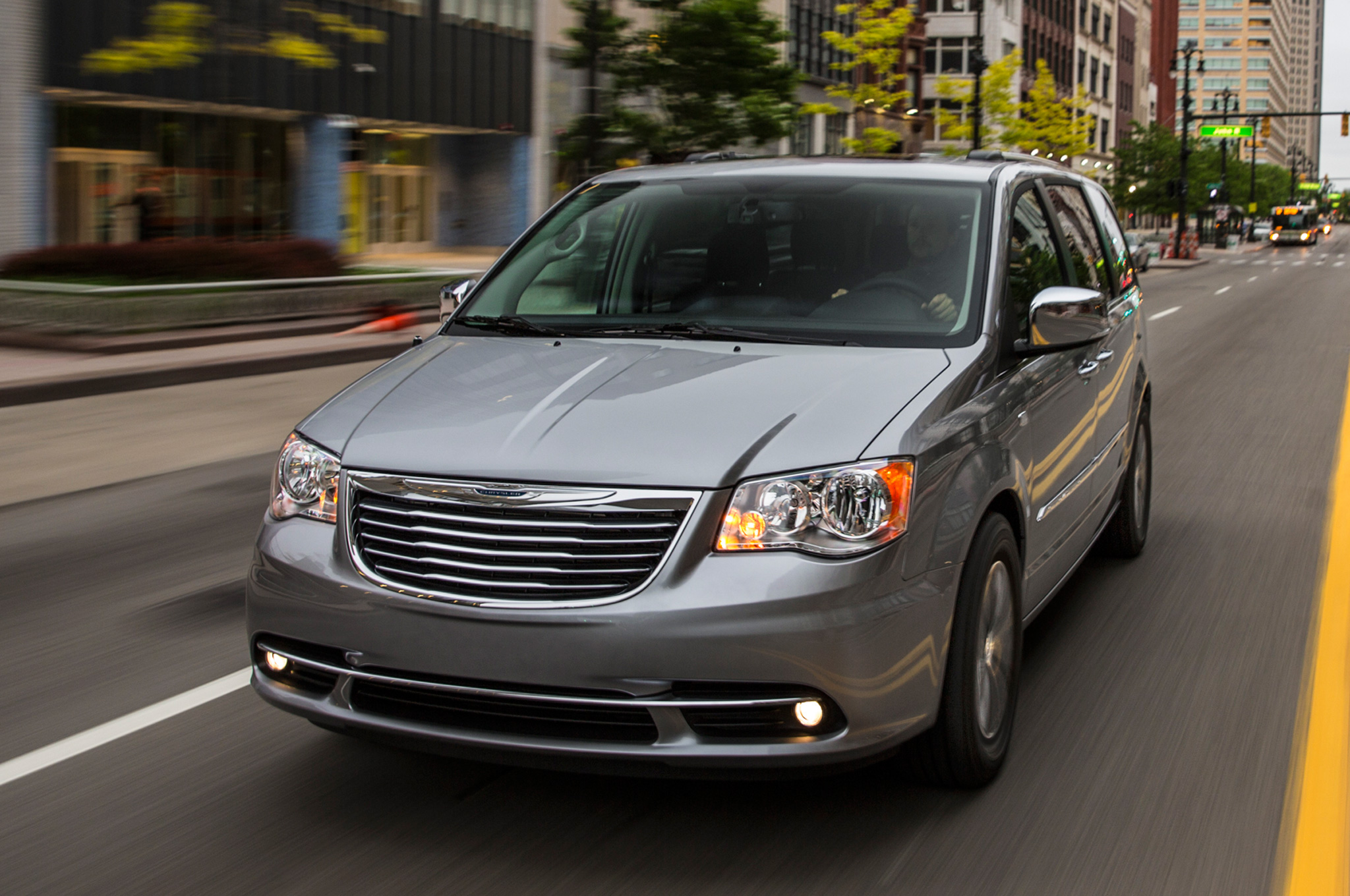 Chrysler Town and Country #7