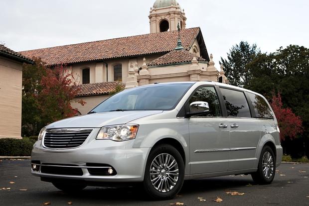 Chrysler Town and Country 2014 #8