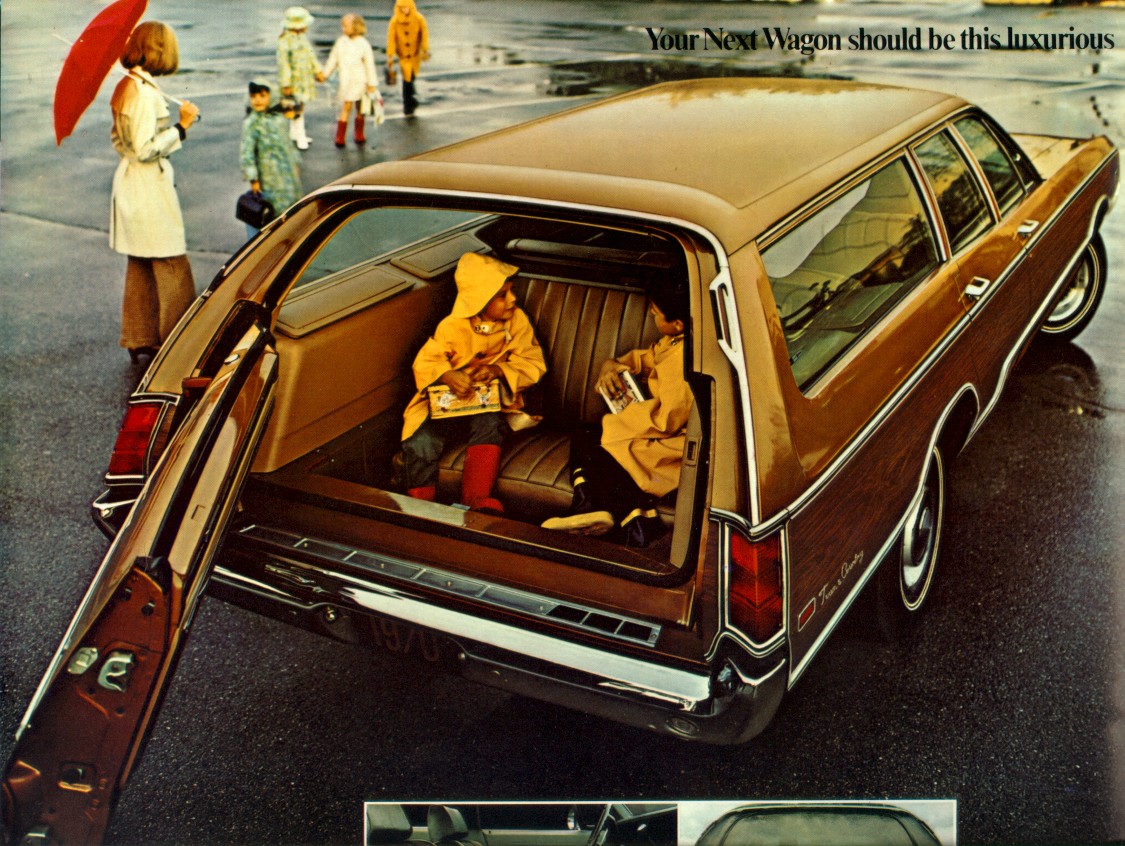 Chrysler Town & Country 1974 #4