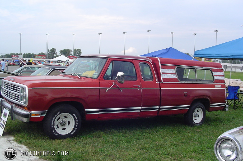 Dodge D150 1979 #2
