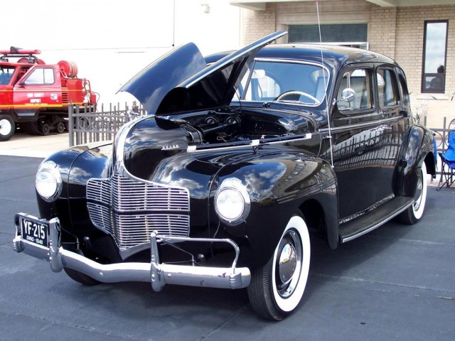Dodge Deluxe 1940 #7
