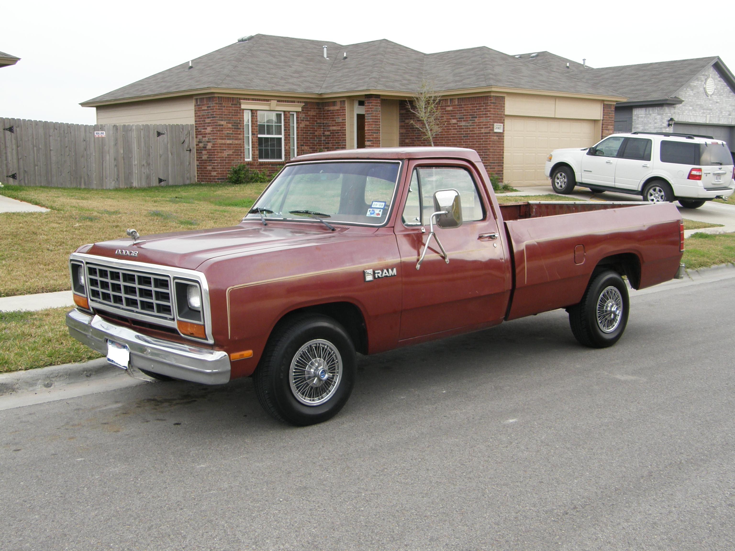 Dodge Pickup 1985 #5