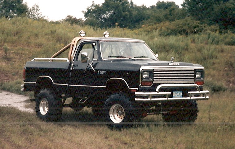 Dodge Pickup 1986 #2