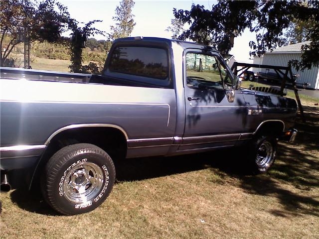 Dodge W100 1989 #9