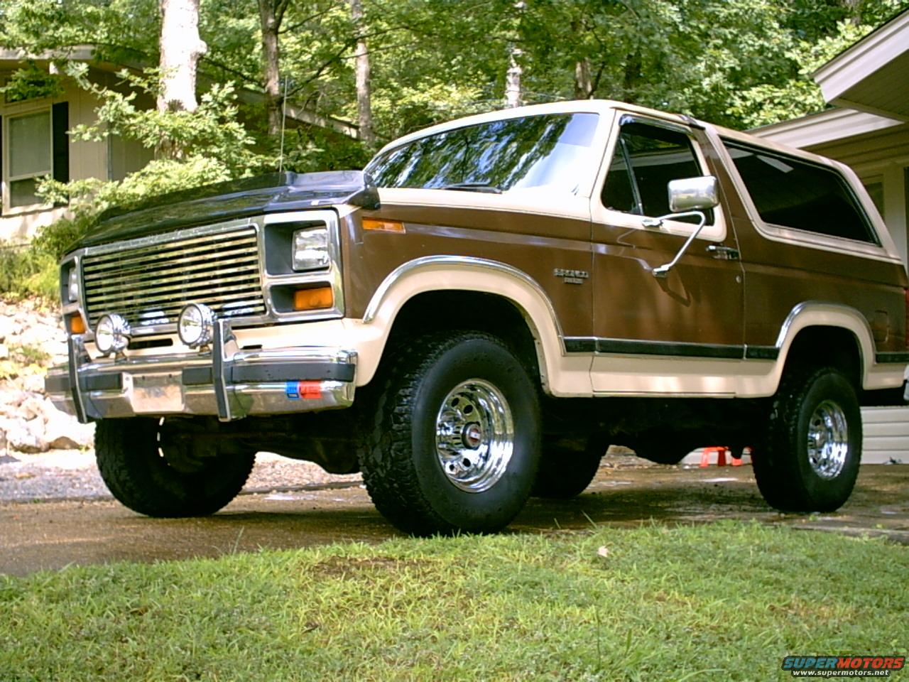 Ford Bronco 1984 #9