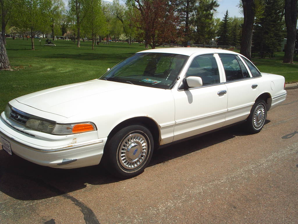 Ford Crown Victoria 1997 #13