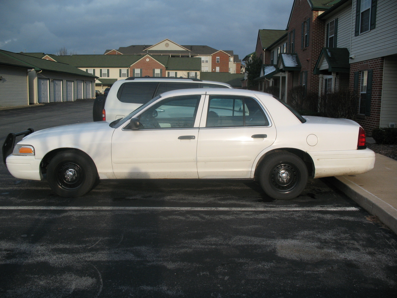Ford Crown Victoria 2001 #5