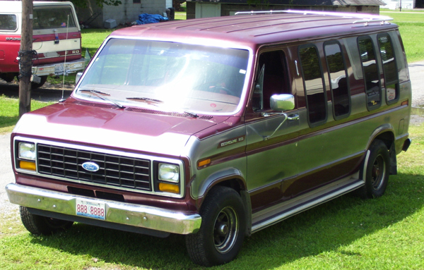 Ford E150 1984 #8