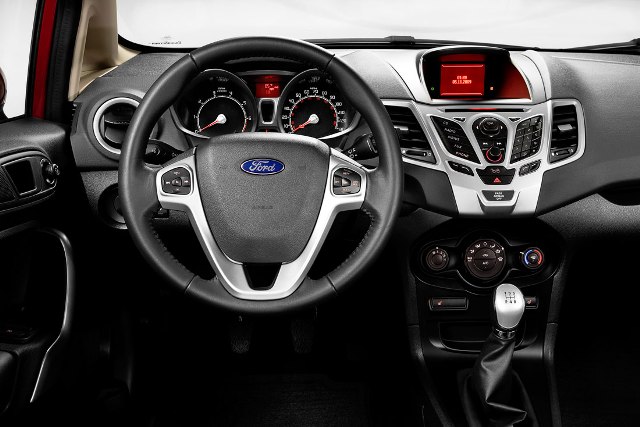 Ford Fiesta 2012 #6