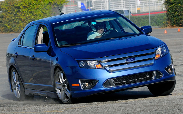 Ford Fusion SPORT #6