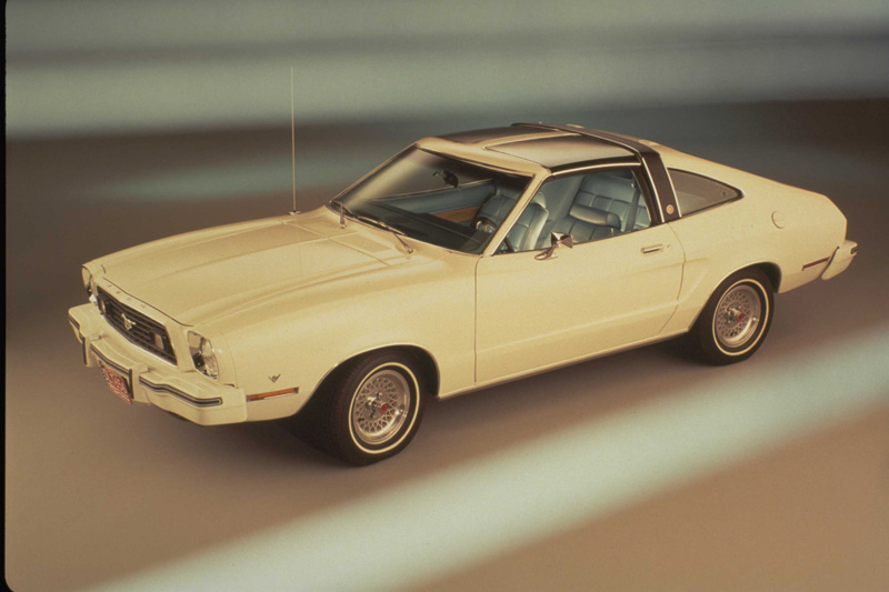 Ford Mustang 1977 #8