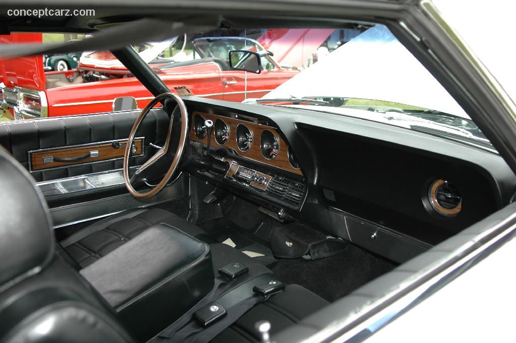Ford Thunderbird 1969 #12