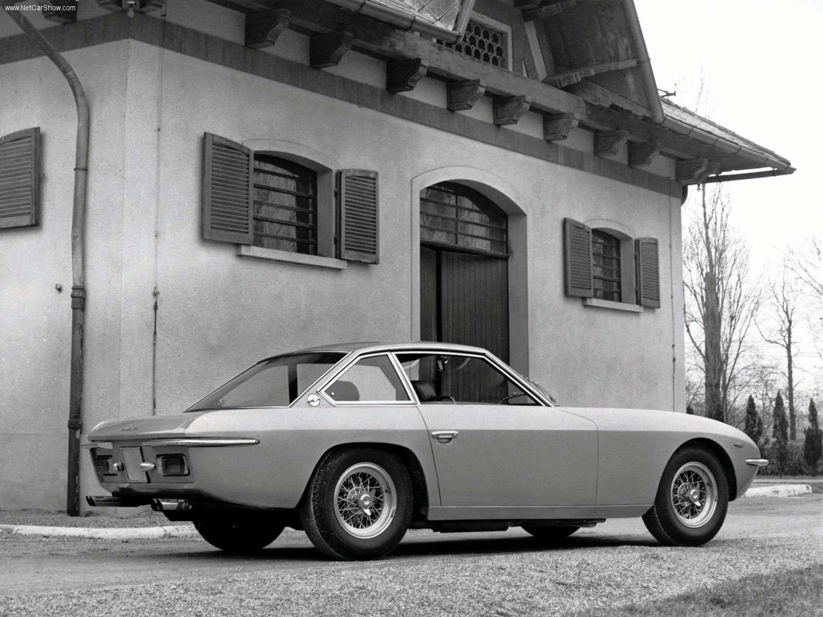 Lamborghini Islero #11