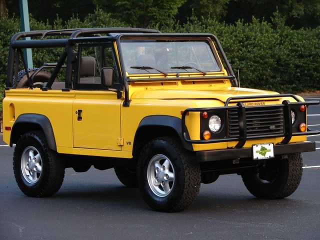 Land Rover Defender 90 w/Soft Top #2